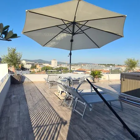 Appartement Sunset Penthouse With Spectacular View And Jacuzzi Zadar