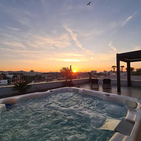 Sunset Penthouse With Spectacular View And Jacuzzi