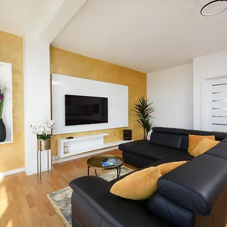 Sunset Penthouse With Spectacular View And Jacuzzi Apartment